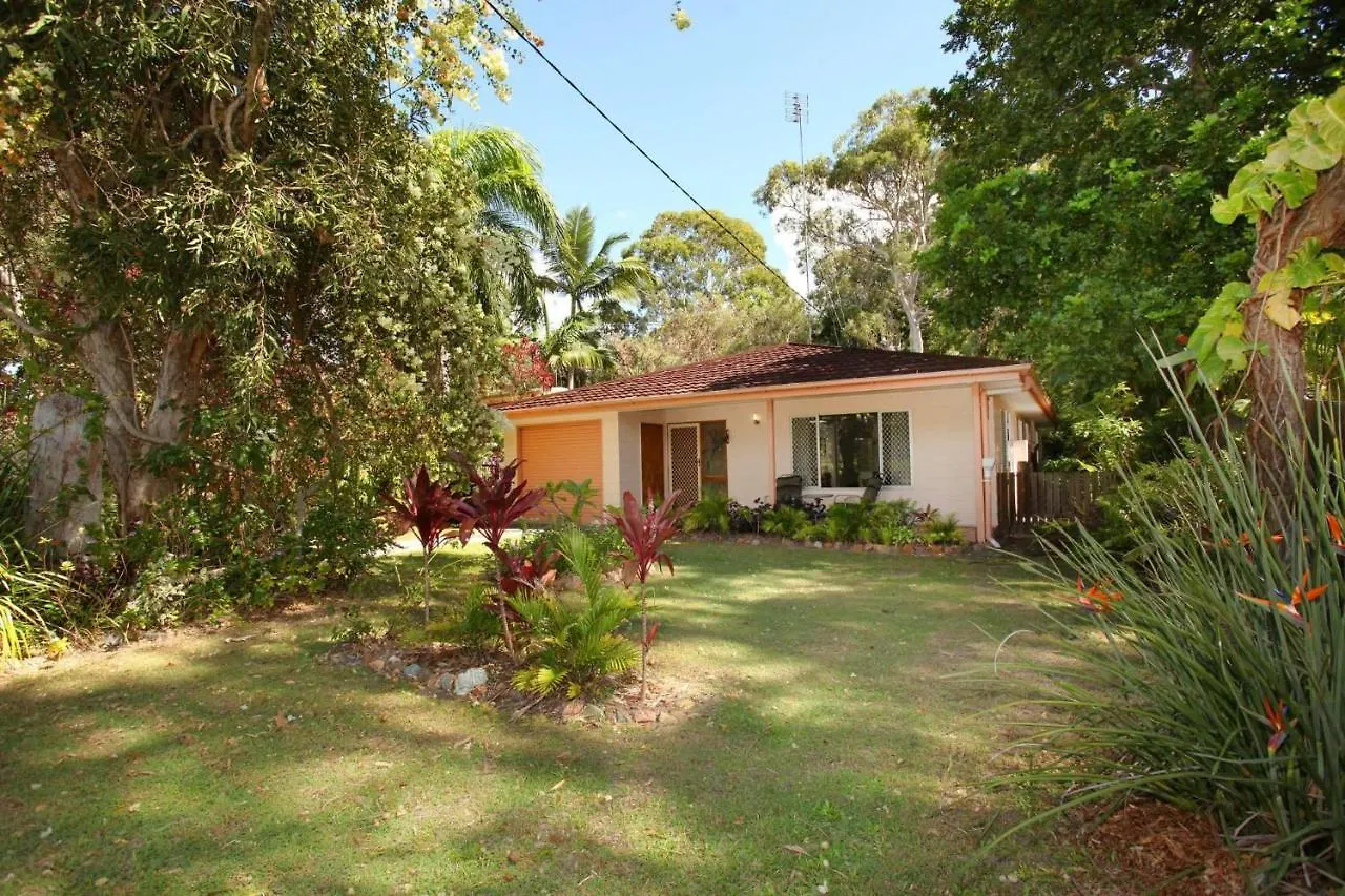 35 Santa Monica Avenue Villa Coolum Beach