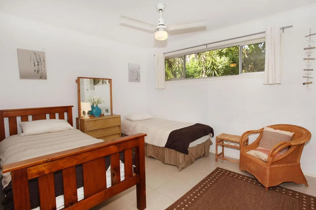 Holiday home 35 Santa Monica Avenue Villa Coolum Beach